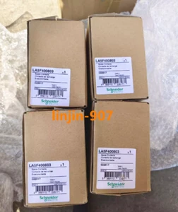 1PZ Nuovo contatto Schneider LA5F400803 (UPS o FedEx) - Foto 1 di 2