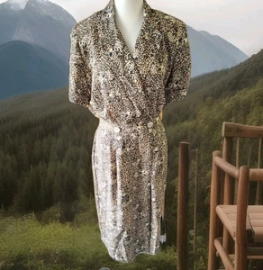 Robbie Bee Dress Size 6 Animal Print 100% Silk Midi Length MOP Buttons Bow - Picture 1 of 15