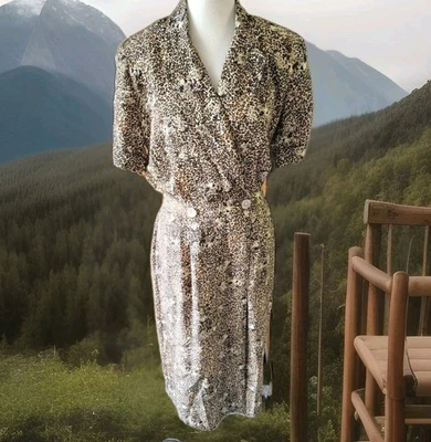 Robbie Bee Dress Size 6 Animal Print 100% Silk Midi Length MOP Buttons Bow - Image 1 of 4