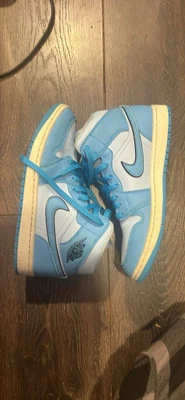 talla 8M/9.5W Air Jordan 1 SE MID “azul hielo” Foto 1 de 4