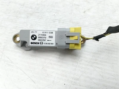 BMW 330xi 330i 325i 325xi E46 2005 sedán sensor de aceleración lateral con conector Foto 1 de 4