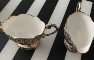 CREAMER & SUGAR SET SILVER PLATED METAL PORCELAIN INSIDE VINTAGE FLORAL DESIGN - Picture 1 of 6