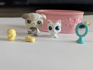 Lote 2004 Littlest Pet Shop Generación 1 Rosa Pato bañera con caniche, jabón escocés - Imagen 1 de 6