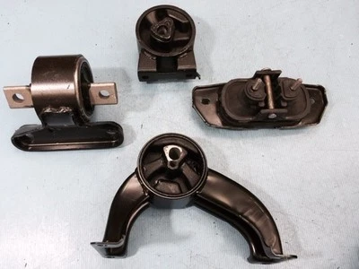 Juego de montaje de motor y transmisión automática 4 piezas para Chrysler 200 2011-2014 2,4 L 4 velocidades Foto 1 de 4