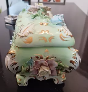 Vintage Porcelain Italian Tricket Box with 3D Effect Flowers Stunning - Picture 1 of 6