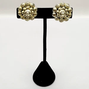 Coro Light Gold Tone Fluted Ball Geometric Floral Round Vintage Clip On Earrings - Picture 1 of 23
