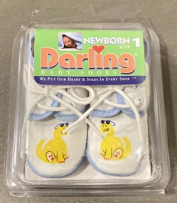 Nuevo de Lote Antiguo Infantil Recién Nacido Zapatos para Cuna DINOSAURIO Talla 1 Darling Botines Suaves con Cordones Foto 1 de 3