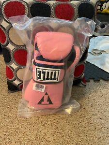 TITLE BOXING NEW IN BAG WOMEN'S REG PINK BOXING GLOVES