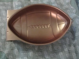 Wilton Brown Football Kuchenform PIgskin NFL Quarterback - Bild 1 von 2