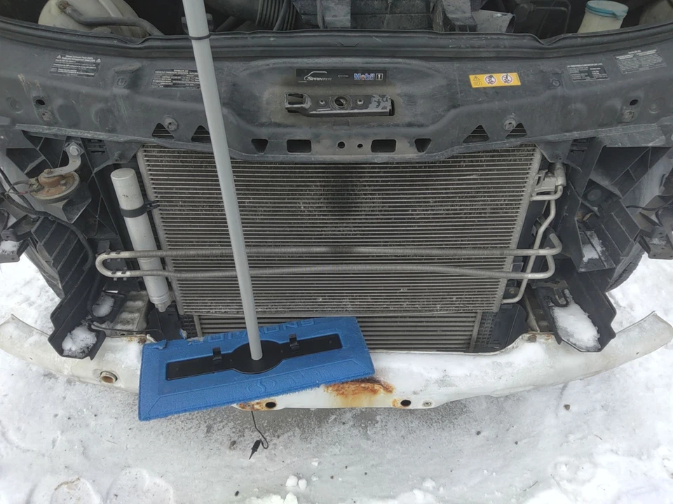 12 MERCEDES SPRINTER 25 Intercooler Foto 1 de 1