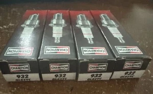 Champion Spark Plugs 932 / QL82YC Box of 4 NEW - Picture 1 of 2