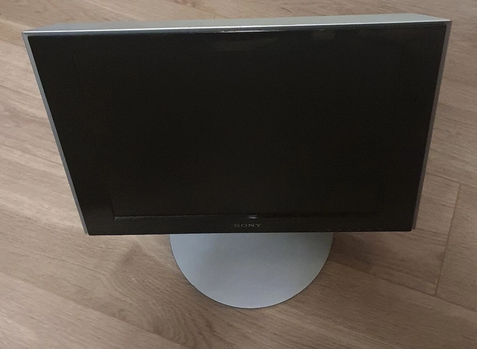 Sony SDN-HS93 19 " TFT LCD Monitor VGA - Bild 1 von 1