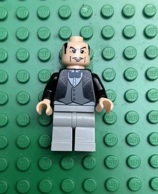 LEGO DC Superheroes Batman 7783 bat014 Alfred Pennyworth Minifig Minifigure - Image 1 of 2