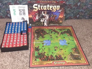 VINTAGE 1999 MILTON BRADLEY STRATEGO CLASSIC BOARD GAME OF BATTLEFIELD STRATEGY - Picture 1 of 2