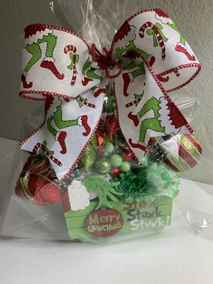 Feliz Navidad Grinch Grinchmas Caramelo Pequeño Cajón de Madera Bandeja en Niveles Decoración Nuevo Foto 1 de 4