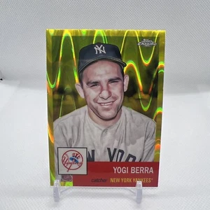2022 YOGI BERRA TOPPS CHROME PLATINUM ANNIVERSARY YELLOW RAYWAVE REFRACTOR /250 - Picture 1 of 3