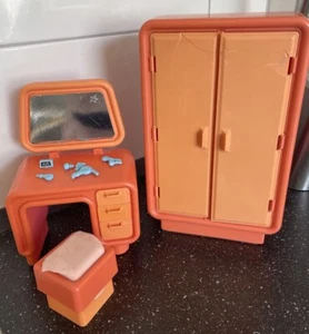 Barbie Dream Furniture Collection Möbel Vanity Schminktisch Armoire Schrank 70er - Bild 1 von 24