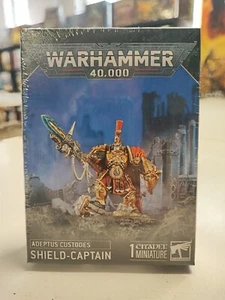 Warhammer 40K - 01-21 Adeptus Custodes: Shield-Captain - Factory Sealed - Imagen 1 de 2