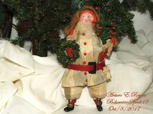 FIGURA DE COLECCIÓN DE ARTE POPULAR PRIMITIVO DE 10"" ESTILO VICTORIANO de Arturo E. Reyna de Santa - Imagen 1 de 9