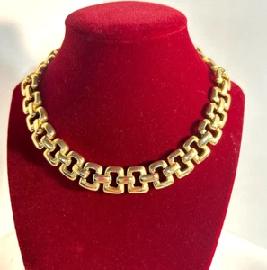 J233L Gold tone Vtg chunky square link chain choker - Picture 1 of 5