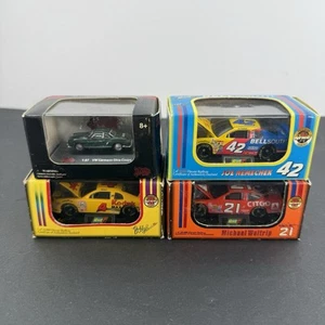 Lot Or 4 NASCAR Diecast Revell 1/64 NASCAR w/case Vintage Collectible Cars - Picture 1 of 21