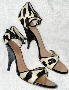 Designer Giuseppe Zanotti Heels Pony Leon Beige US Size 9 Statement Piece Rare! - Picture 1 of 16