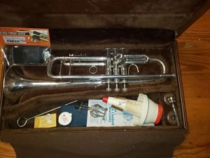 Bach Stradivarius 180S37 Silver Trumpet--Chem Cleaned, Serviced, Extras, Nice! - Picture 1 of 12
