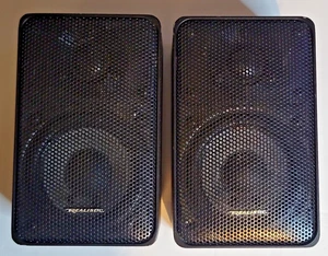 Vtg Realistic Minimus-7 40-2030B Bookshelf Speakers Pair Black 40W TESTED 🔥 - Picture 1 of 5