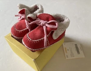 NWT Gymboree Tiny Hearts Sz 02 Red Faux Suede Moccasin Booties for 3-6 Months - Picture 1 of 2