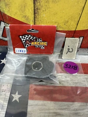 REDCAT RACING 11012 Electric Starter Back Plate W/Screws for: Nitro Engines - Image 1 of 4