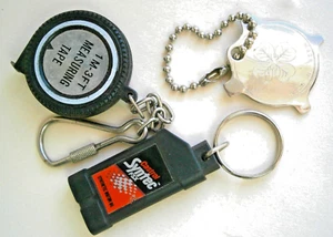 3 Vintage Keychains - Picture 1 of 4