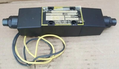 NOS Parker Directional Control Solenoid Valve D1BW1CY-21CK 120VAC 3000psi  - Image 1 of 4