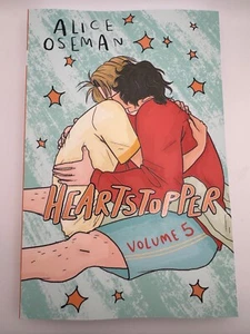 Alice Oseman Heartstoppers Volume 5 Paperback Book US Version  - Bild 1 von 2