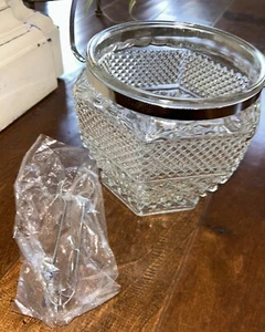 EUC Vintage Anchor Hocking Wexford Glass Ice Bucket With Ice Tongs - No Lid - Picture 1 of 8