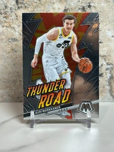2022-23 Panini Mosaic Thunder Road Lauri Markkanen #7 Utah Jazz Insert - Picture 1 of 6