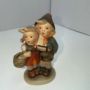 Rare Hummel Goebel SURPRISE #94 ~ 4 Inch Figurine TMK 2 Full Bee - 1950's - Picture 1 of 6