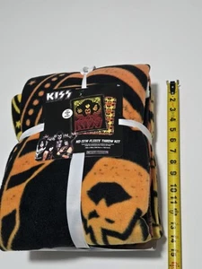 KISS "Band" No-Sew Fleece Throw Kit 60"x72" NWT 2019 Epic Rights Gene Simmons - Picture 1 of 6