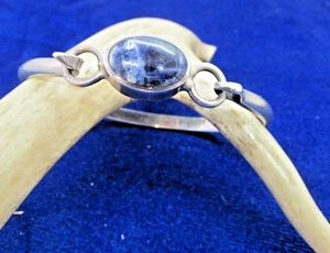 VINTAGE MEXICAN BLUE LAPIS LOCKING CUFF STERLING - Picture 1 of 7
