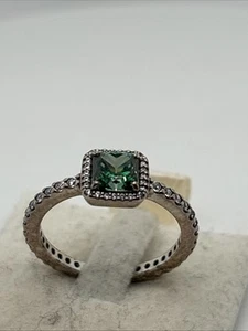 Authentic Pandora Timeless Elegance Ring With Green And Clear CZ Size 7.5 - Picture 1 of 3