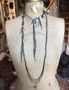 NEU IN BOX LANVIN PARIS 62" lange GUNMETAL MÜNZEN FRANSEN Halskette, umwickelbar - Bild 1 von 11