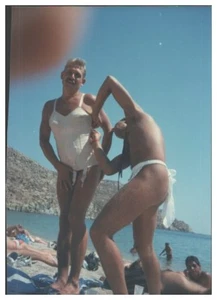 XX3288/ 1980s prv photo 2 semi nude males at beach wearing lingerie gay int - Picture 1 of 2