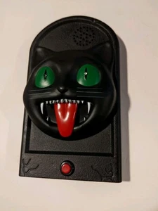 Halloween Haunted Black Cat Doorbell with Light & Sound Effects 7.5 x 4.5 x 2" - Picture 1 of 1