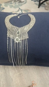 Free People Neu mit Etikett Modern Boho Silber Metall Aqua Perlen Latz Halskette  - Bild 1 von 13