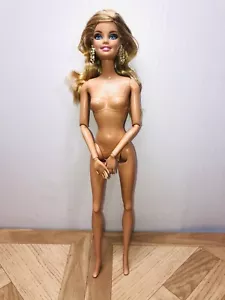 2010 Barbie Fashionistas Swappin Styles Gelenkpuppe Tauschköpfe T7410 Mattel - Bild 1 von 15