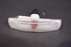 Turn Signal Light Assembly for 2008-2015 LAND ROVER LR3/LR2/LR4/SPORT (LR007954) - Picture 1 of 5