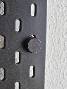 Soporte de pared adecuado para IKEA SKADIS pared perforada - Imagen 1 de 3