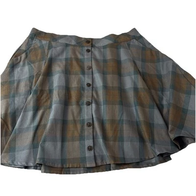 Falda Outlander X Torrid Mujer 2X Gris Tartán Cuadros Plisados Bolsillos Metal Botón Foto 1 de 4