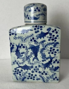 Blue And White Asian Jar Featuring Koi - Picture 1 of 12