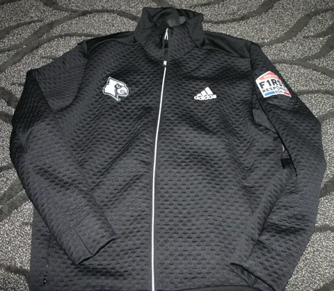 Louisville Cardinals Football team issued black travel jacket XL Responder Bowl Cover