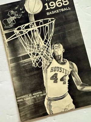 University of Houston Media Guide 1968 Basketball Cougars Elvin Hayes - Image 1 of 4